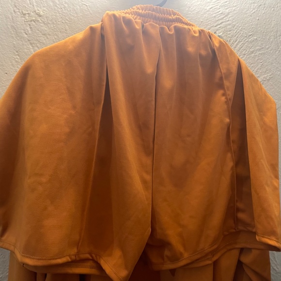 Short set - Picture 2 of 2